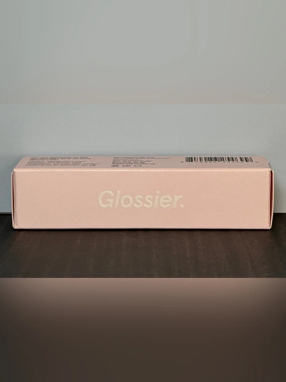 Glossier Soft Touch Lip Crème (Strike) NIB 6 ml / 0.20 fl oz - Picture 3 of 4